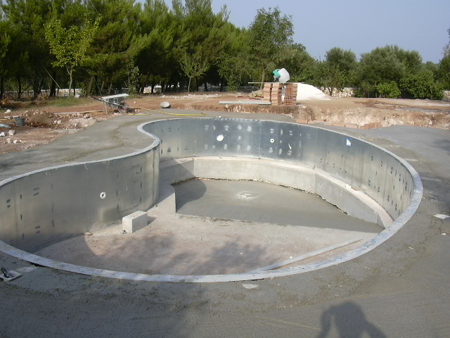 Realizzazione piscina, Piscina a fagiolo - Laqua sas